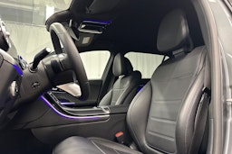 harmaa Mercedes-Benz C 2024 kuva 16.