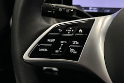 harmaa Mercedes-Benz C 2024 kuva 17.