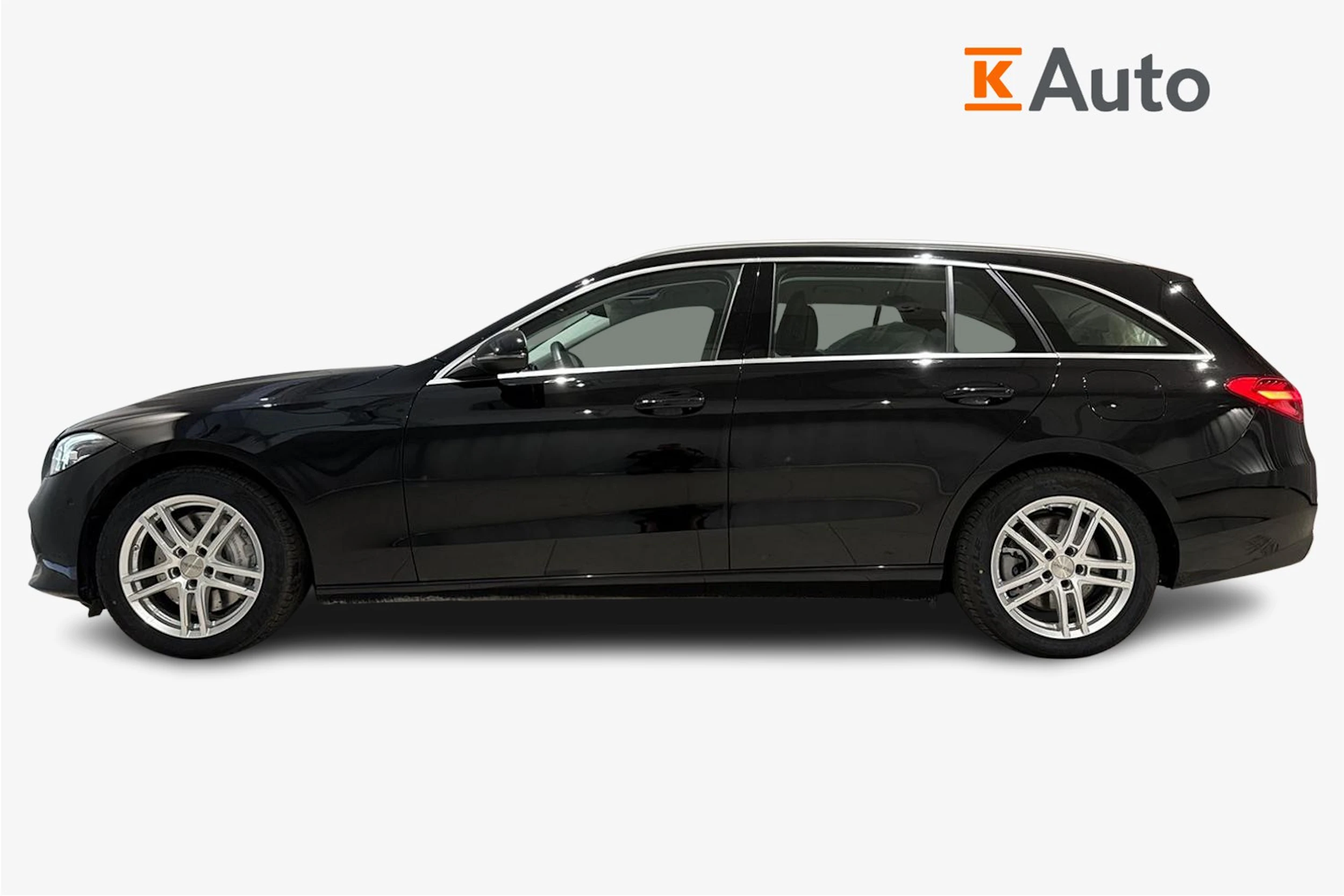 musta Mercedes-Benz C 2025 kuva 7.