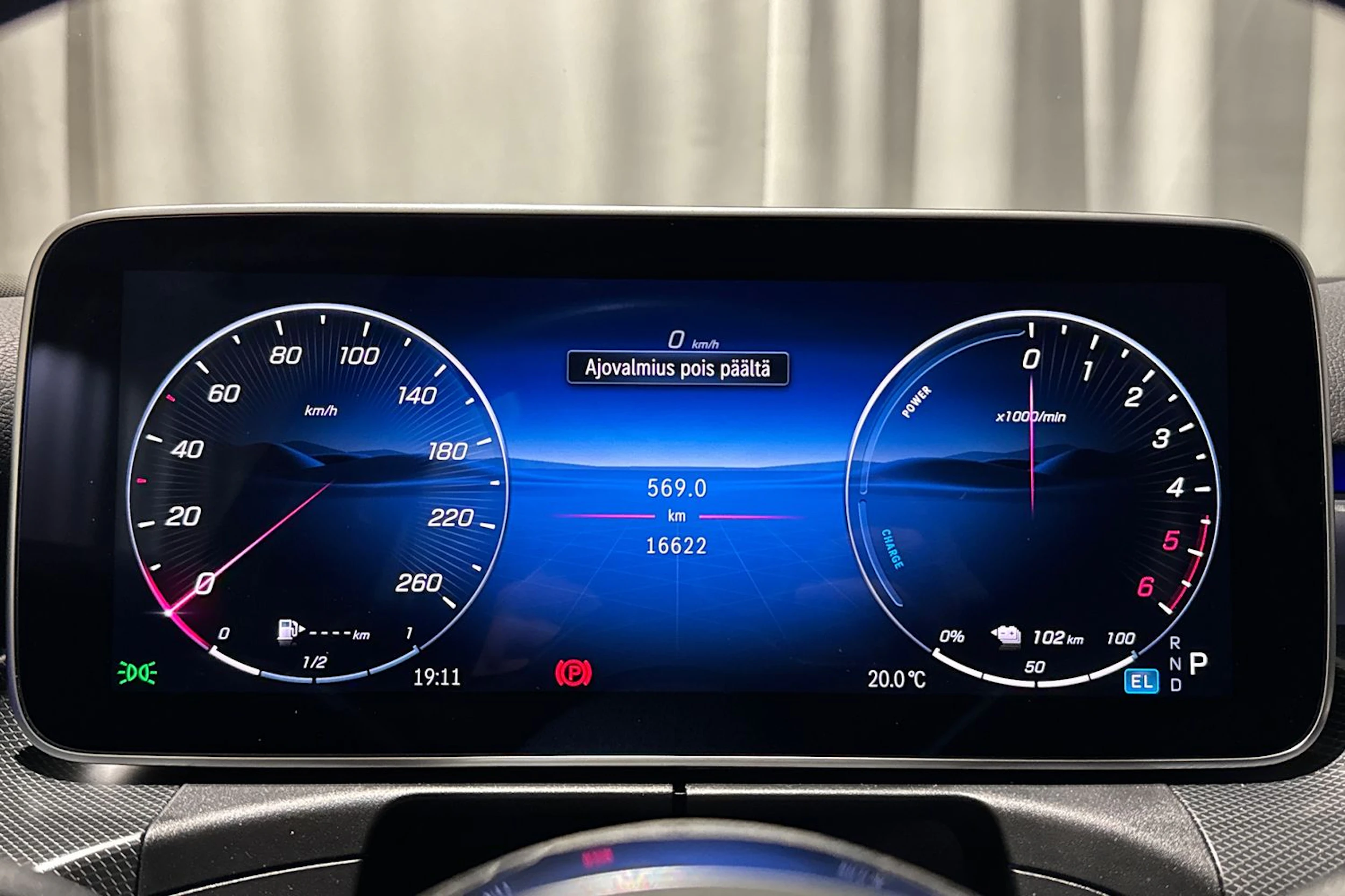 musta Mercedes-Benz C 2025 kuva 23.