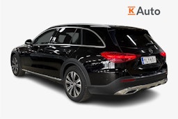 Musta Mercedes-Benz C 2023 kuva 2.