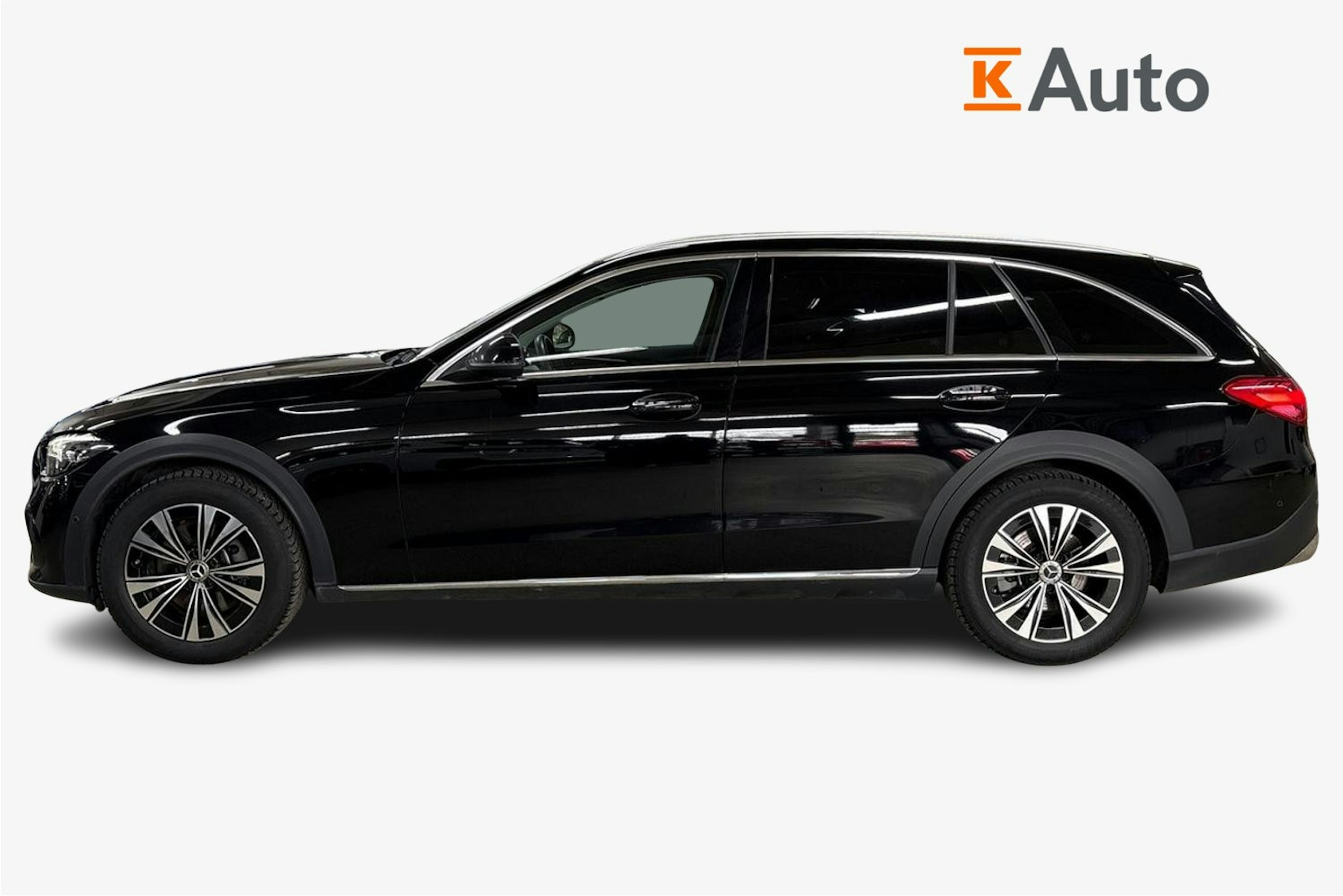 Musta Mercedes-Benz C 2023 kuva 5.