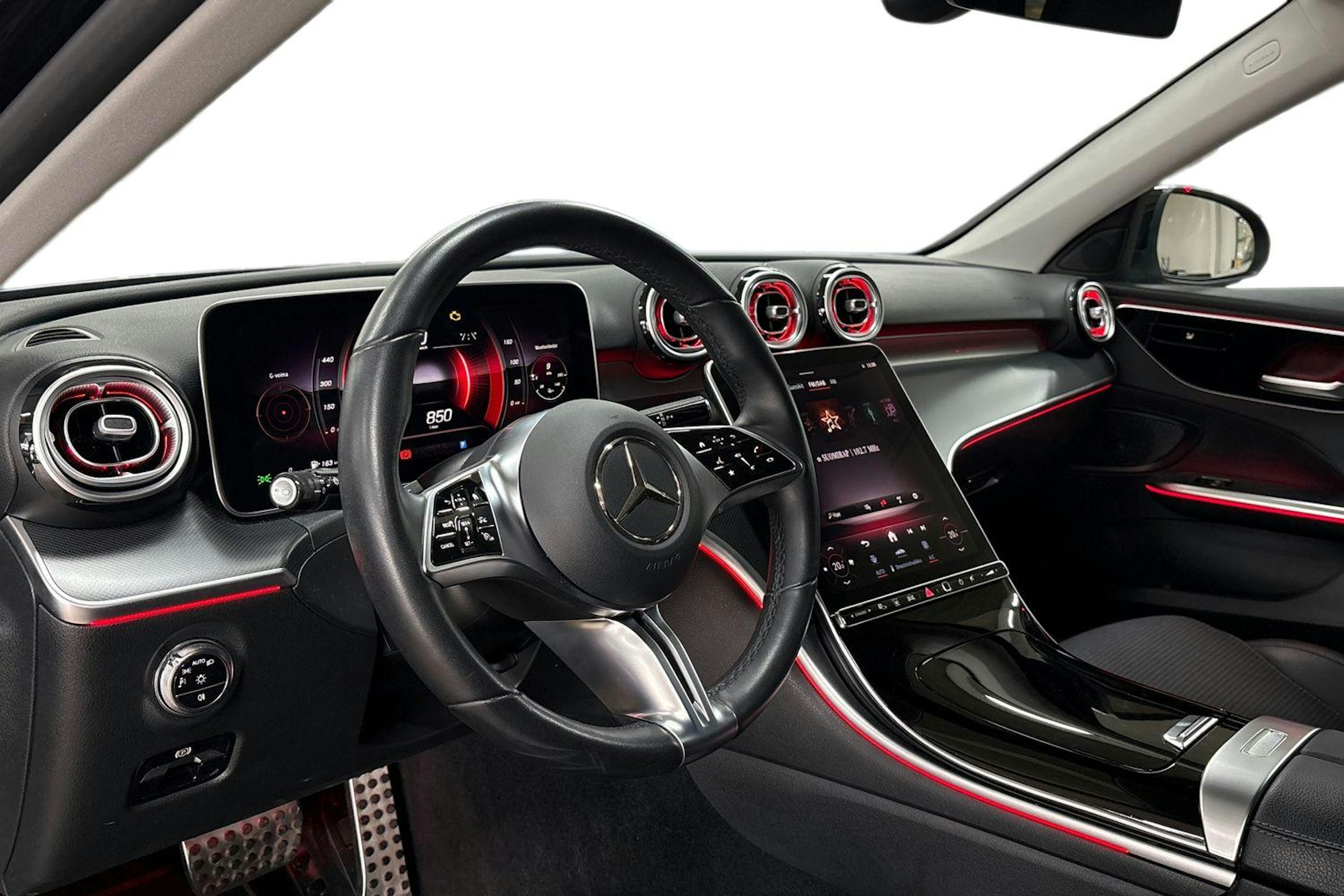 Musta Mercedes-Benz C 2023 kuva 6.