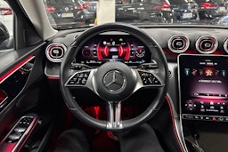 Musta Mercedes-Benz C 2023 kuva 11.