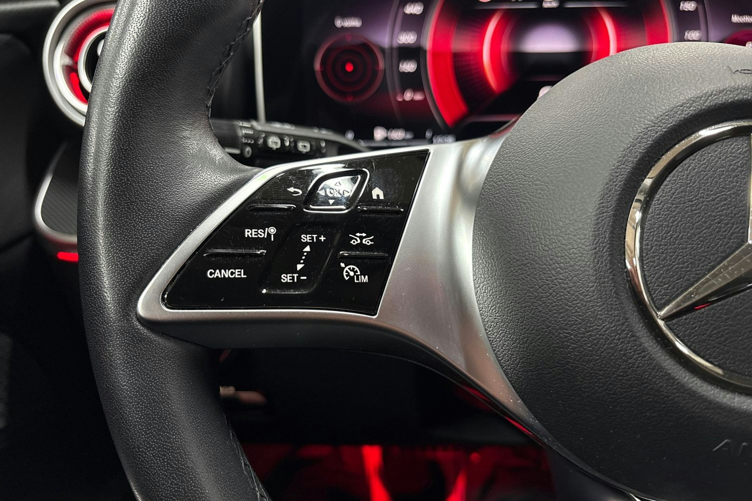 Musta Mercedes-Benz C 2023 kuva 13.