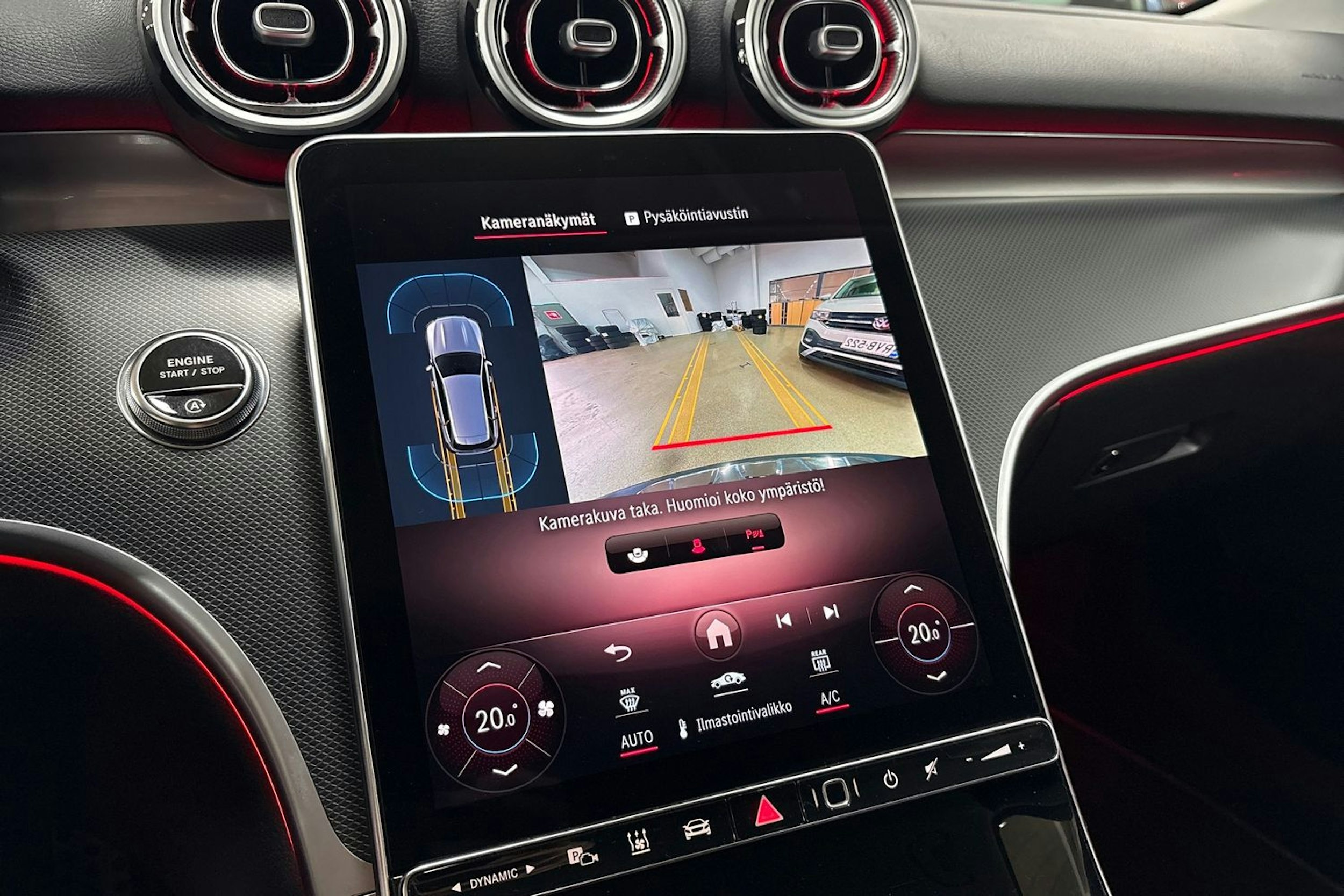 Musta Mercedes-Benz C 2023 kuva 16.