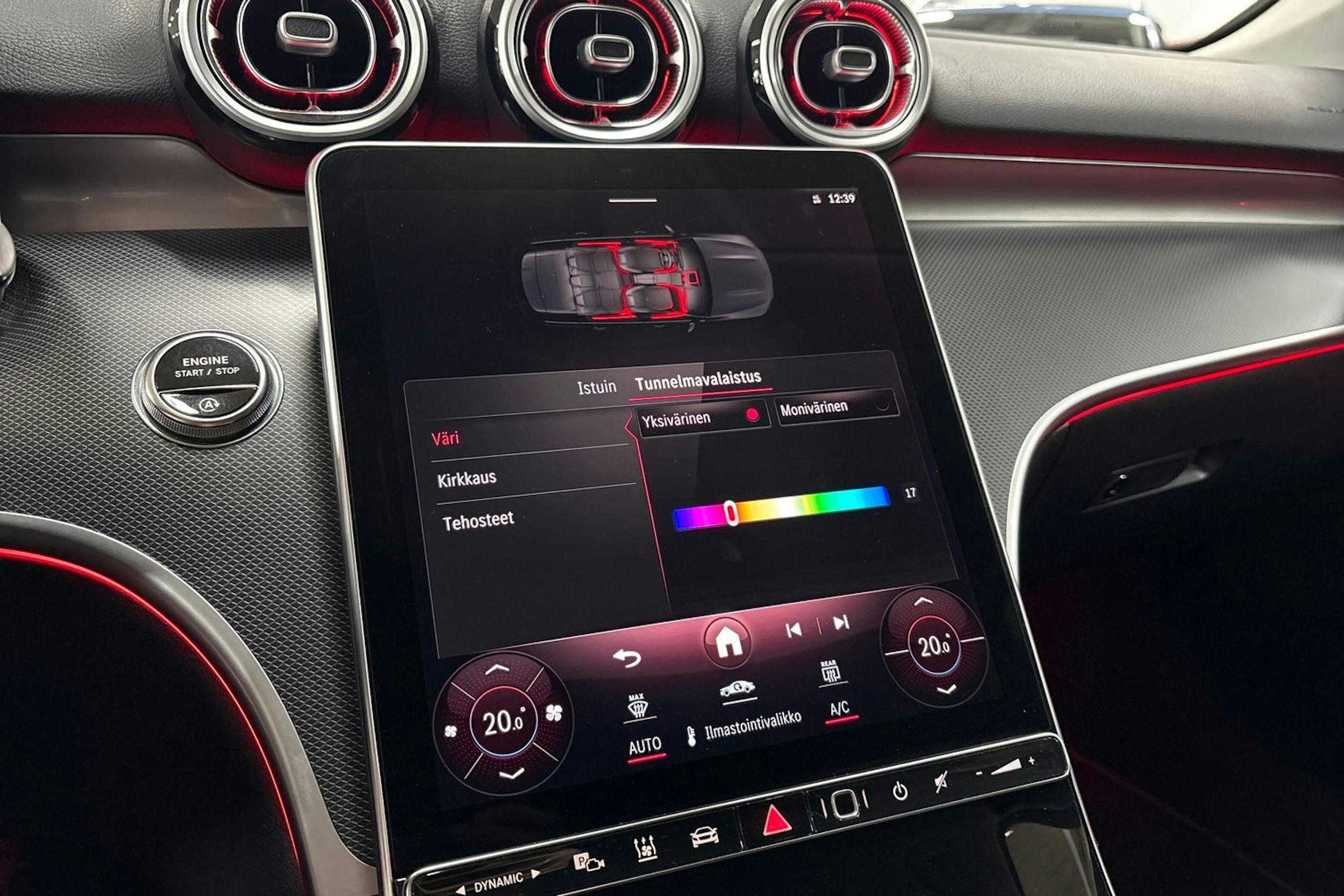 Musta Mercedes-Benz C 2023 kuva 18.