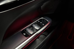 Musta Mercedes-Benz C 2023 kuva 21.