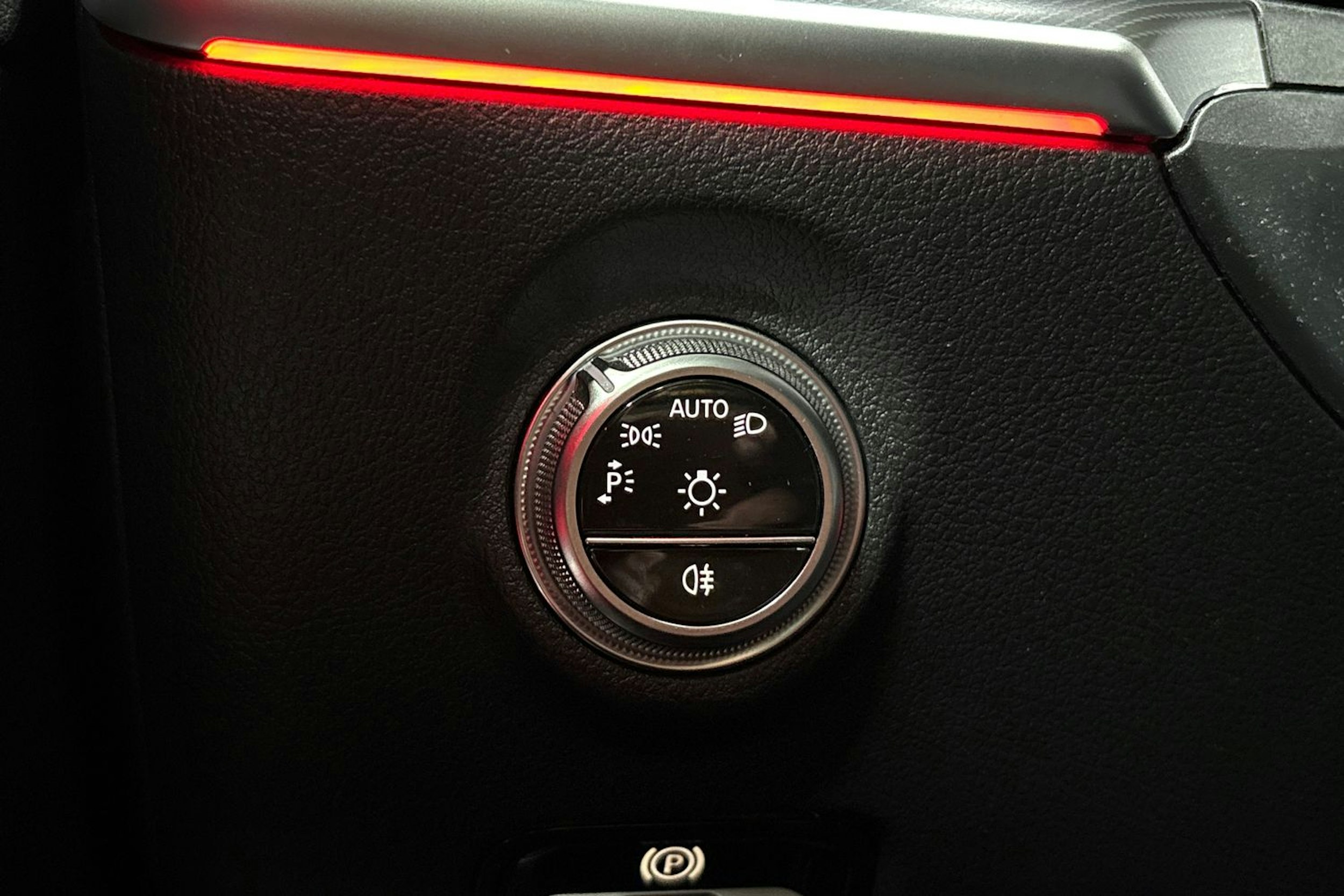 Musta Mercedes-Benz C 2023 kuva 22.