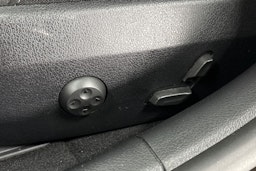 Musta Mercedes-Benz C 2023 kuva 23.