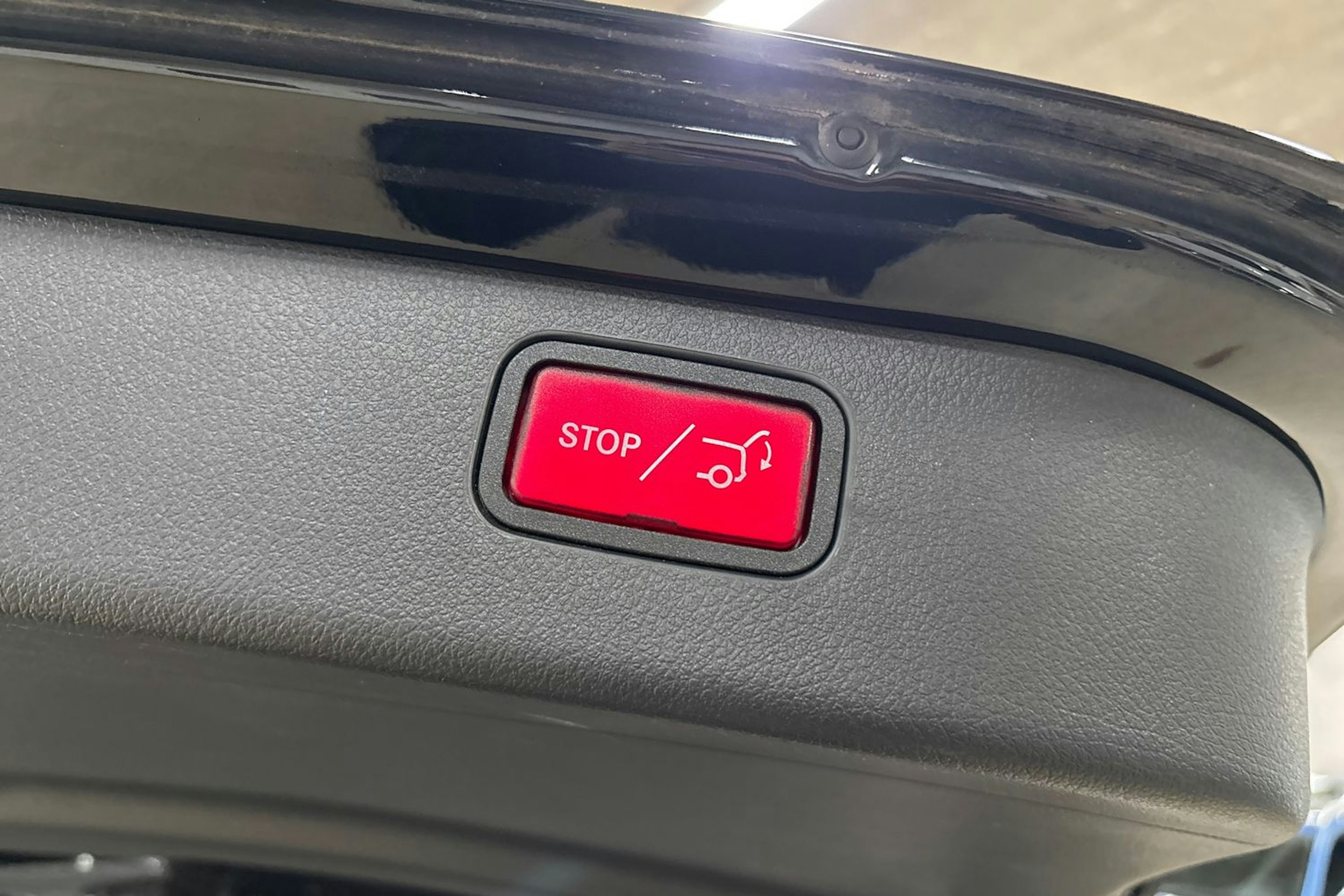 Musta Mercedes-Benz C 2023 kuva 26.