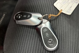 Musta Mercedes-Benz C 2023 kuva 28.