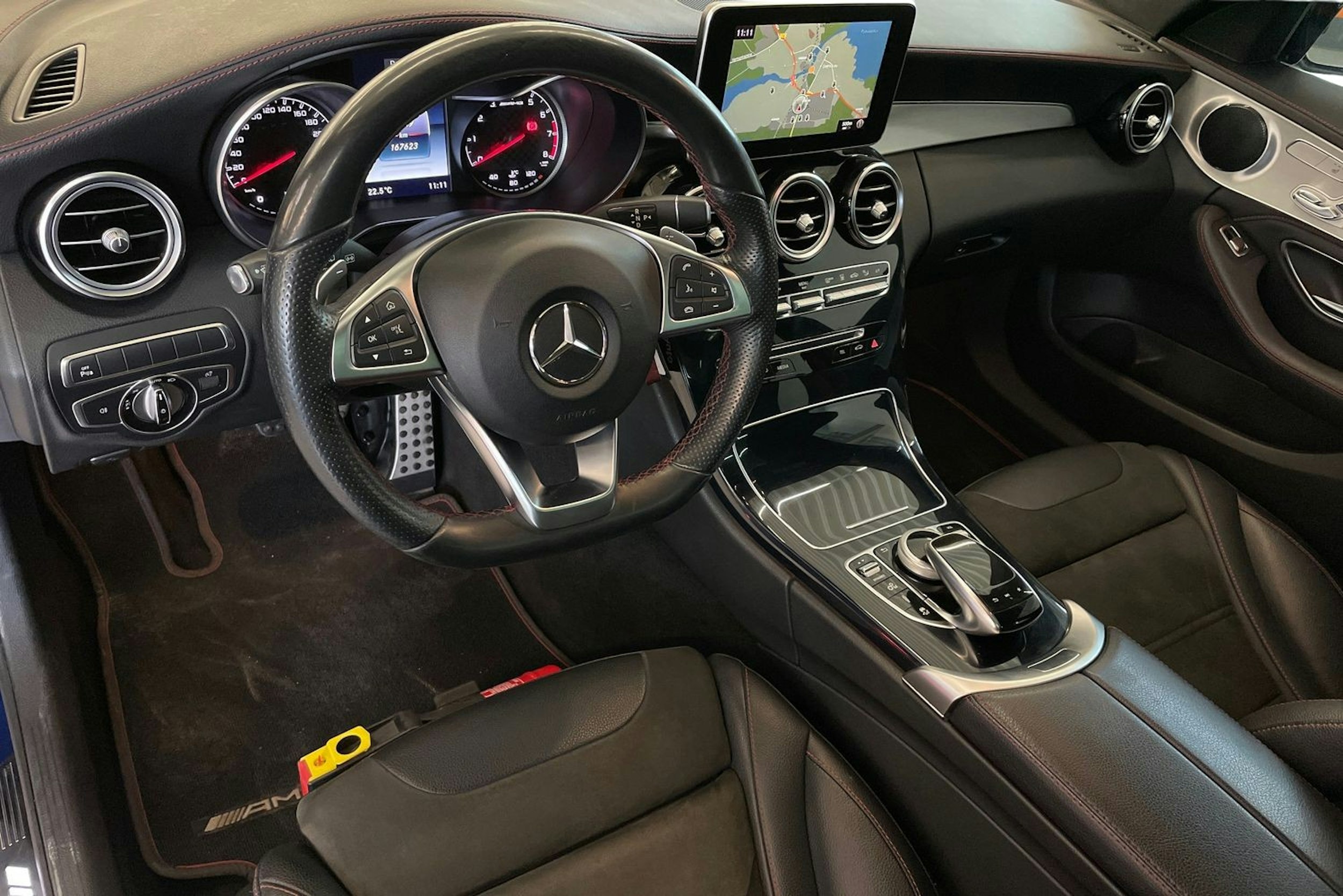 sininen Mercedes-Benz C 43 AMG 2017 kuva 7.