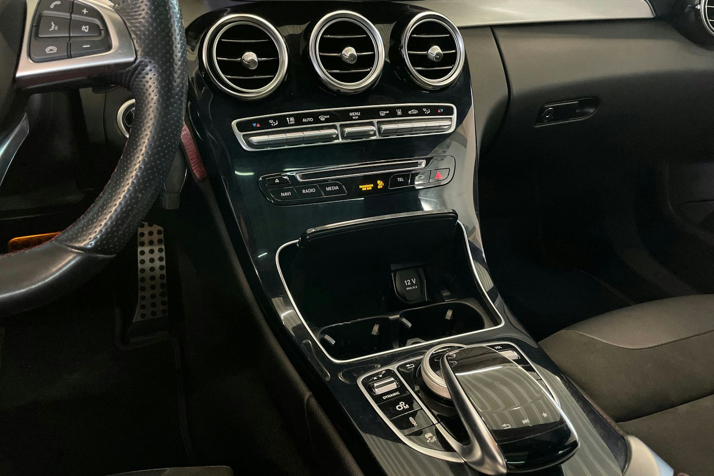 sininen Mercedes-Benz C 43 AMG 2017 kuva 21.