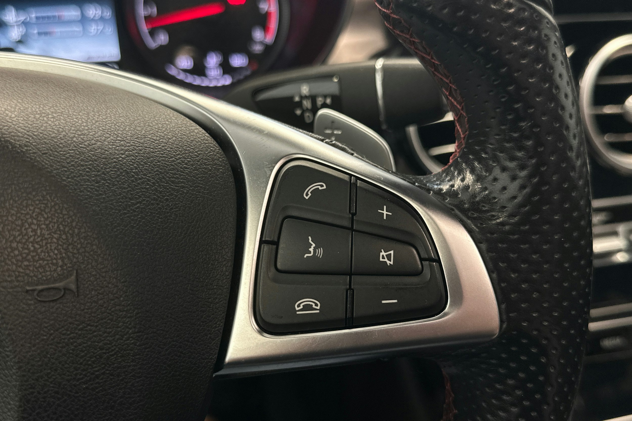 musta Mercedes-Benz C 43 AMG 2017 kuva 20.