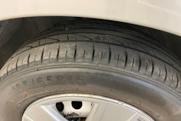 Harmaa Mercedes-Benz CITAN 2013 kuva 15.