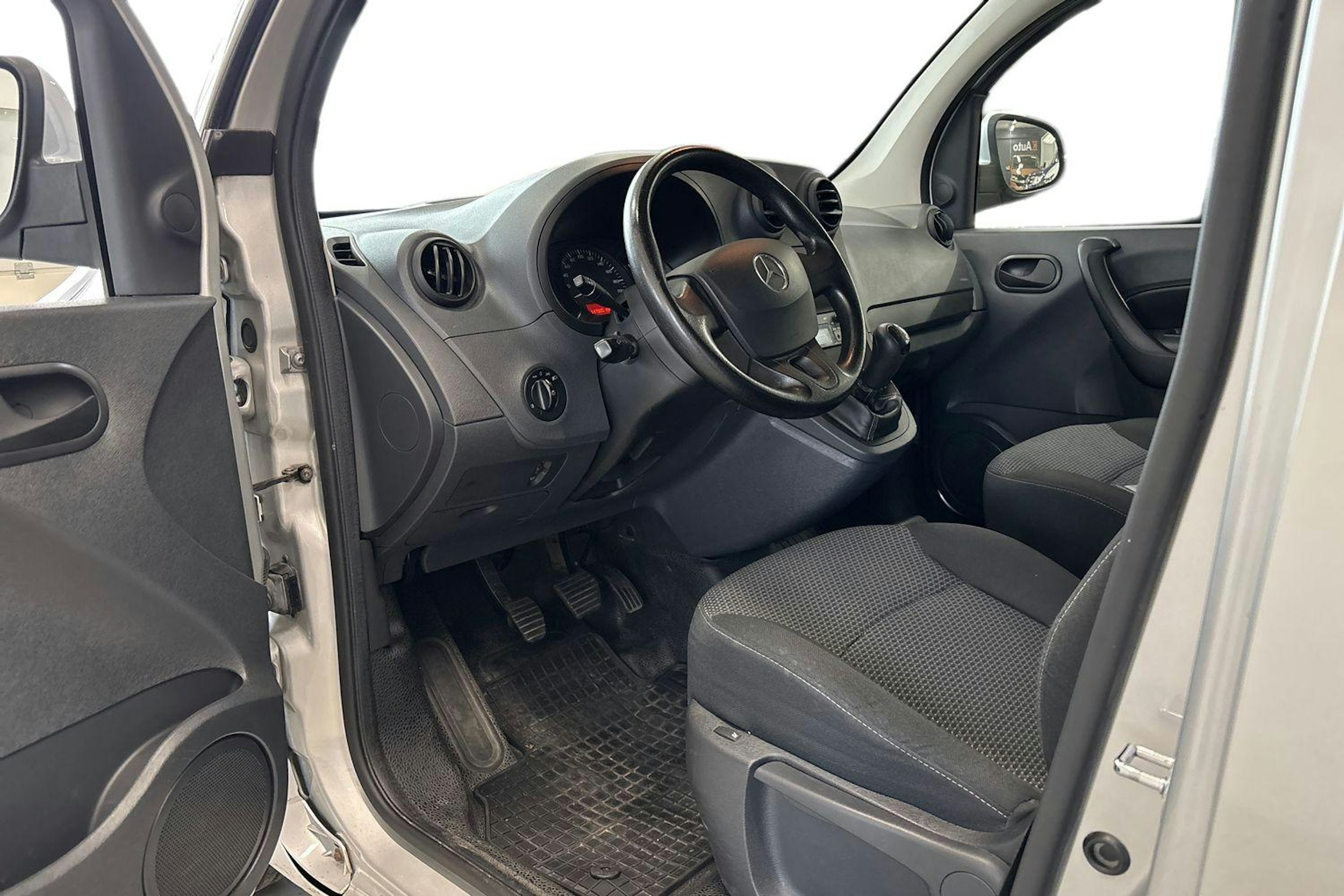harmaa Mercedes-Benz Citan 2013 kuva 3.