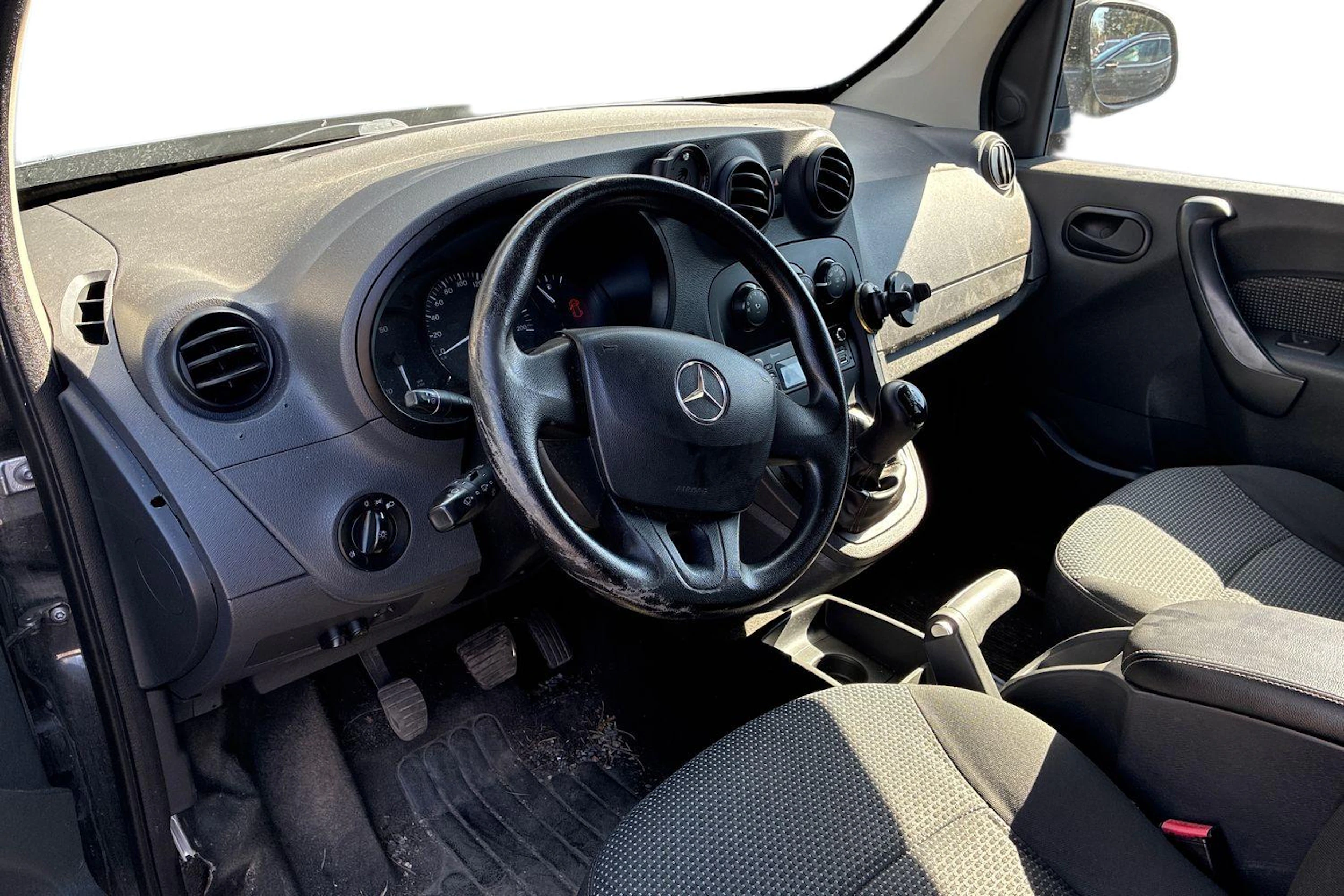 musta Mercedes-Benz Citan 2013 kuva 3.