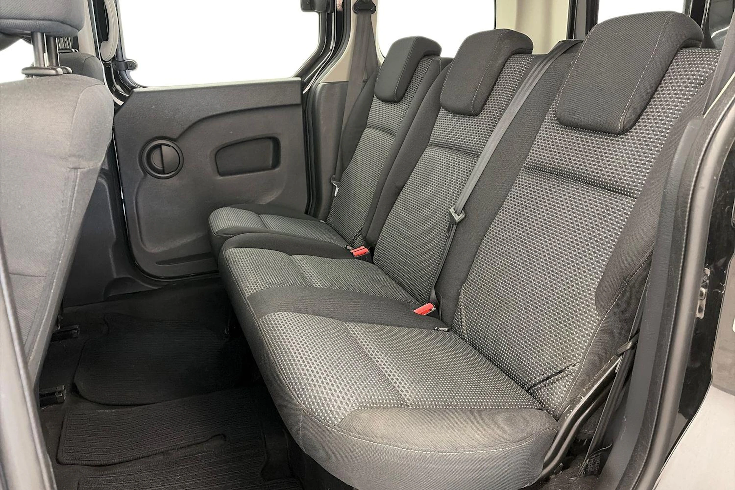 musta Mercedes-Benz Citan 2013 kuva 11.