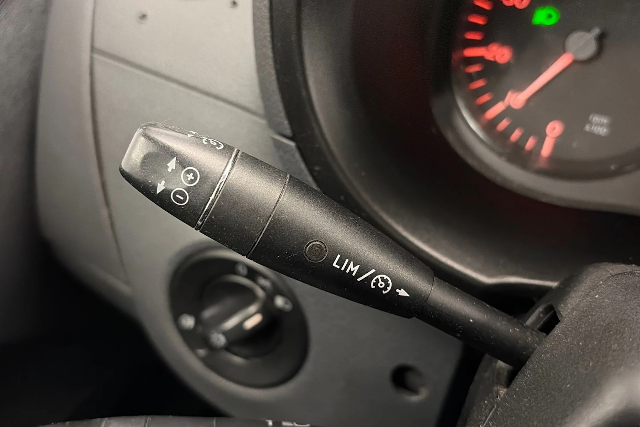 musta Mercedes-Benz Citan 2013 kuva 22.