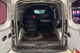 Harmaa Mercedes-Benz CITAN 2013 kuva 16.