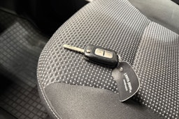 Harmaa Mercedes-Benz CITAN 2013 kuva 20.