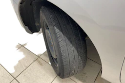 Harmaa Mercedes-Benz CITAN 2016 kuva 12.