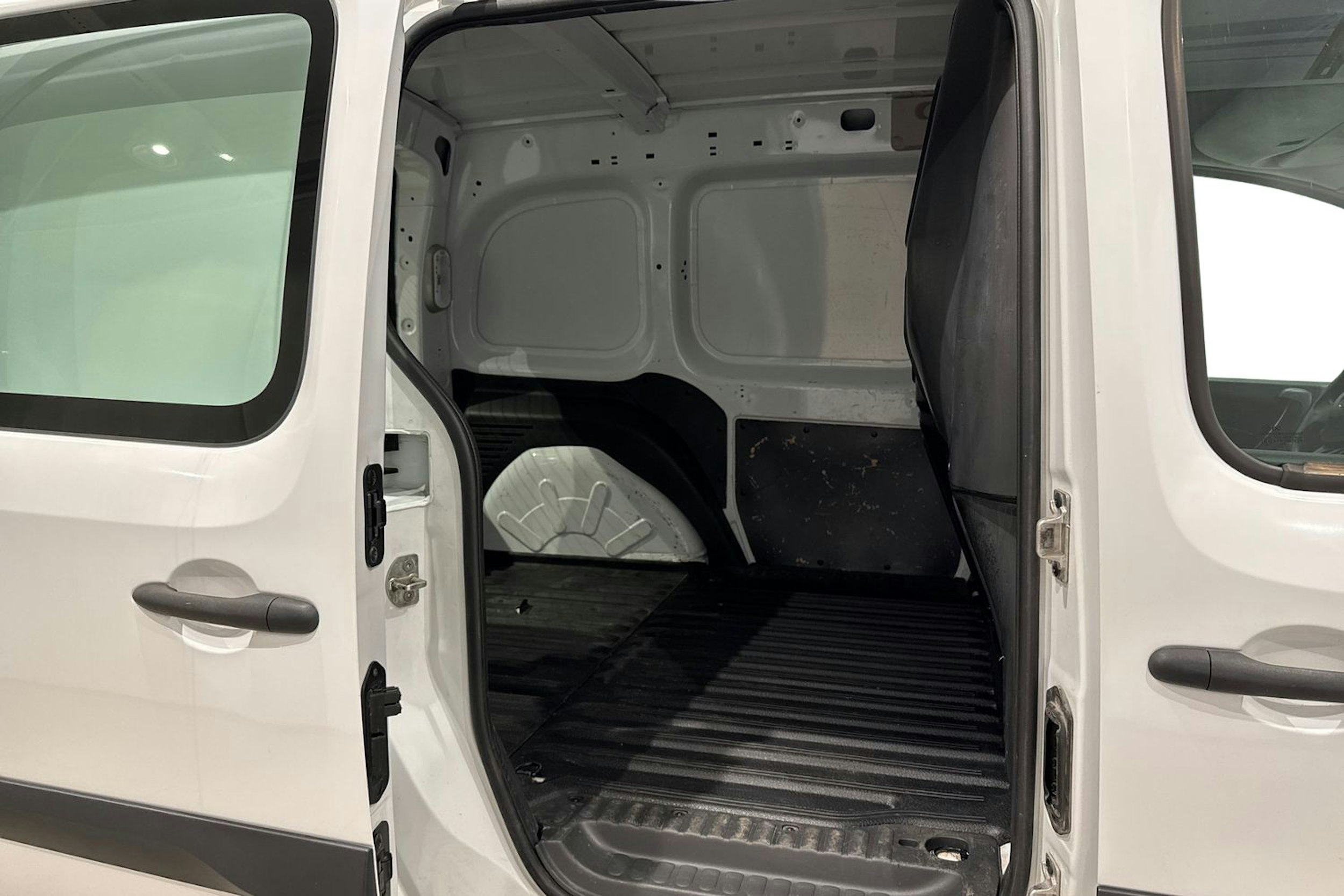 valkoinen Mercedes-Benz Citan 2019 kuva 10.