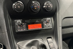 valkoinen Mercedes-Benz Citan 2019 kuva 17.