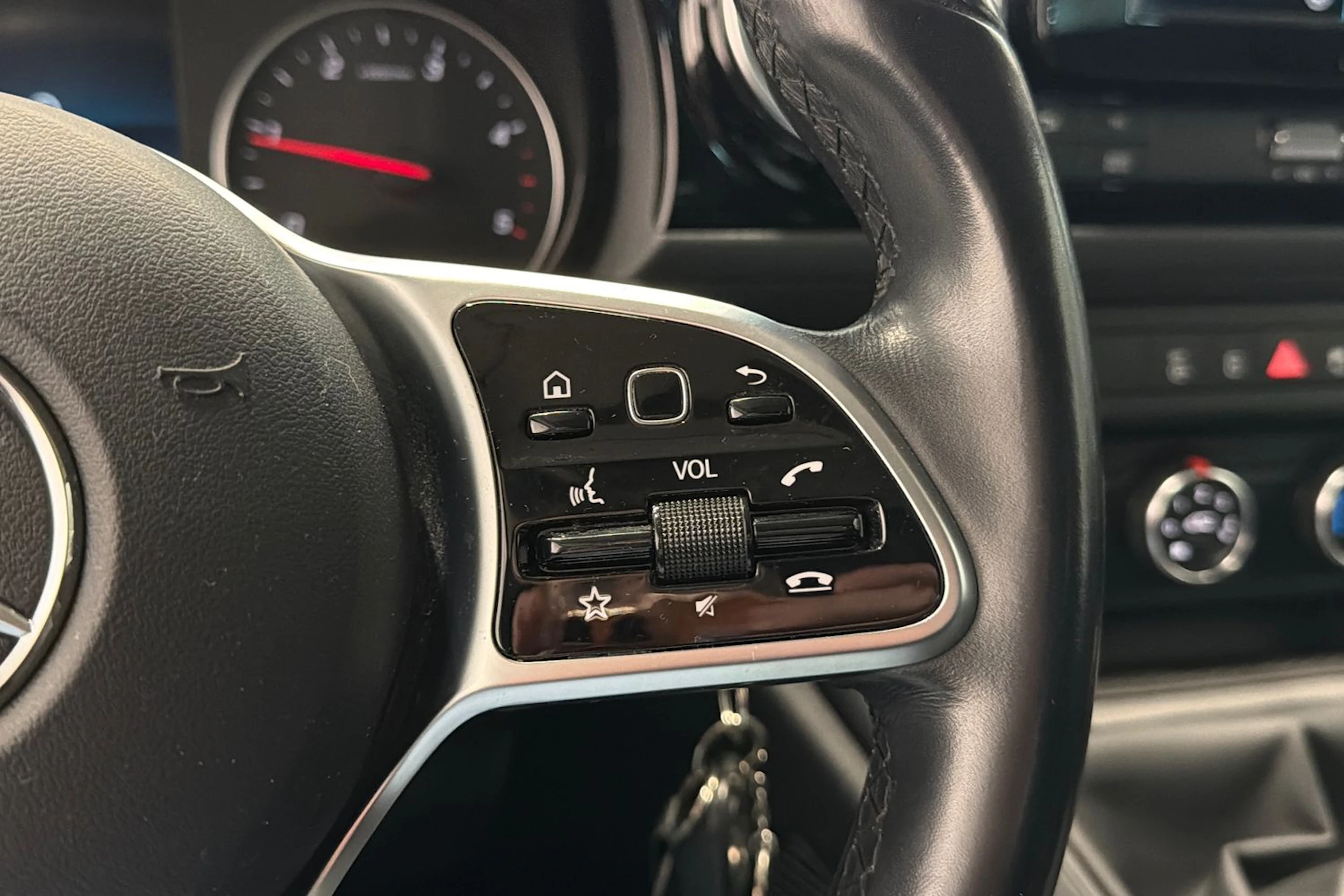 Valkoinen Mercedes-Benz CITAN 2022 kuva 18.