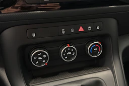 Valkoinen Mercedes-Benz CITAN 2022 kuva 23.