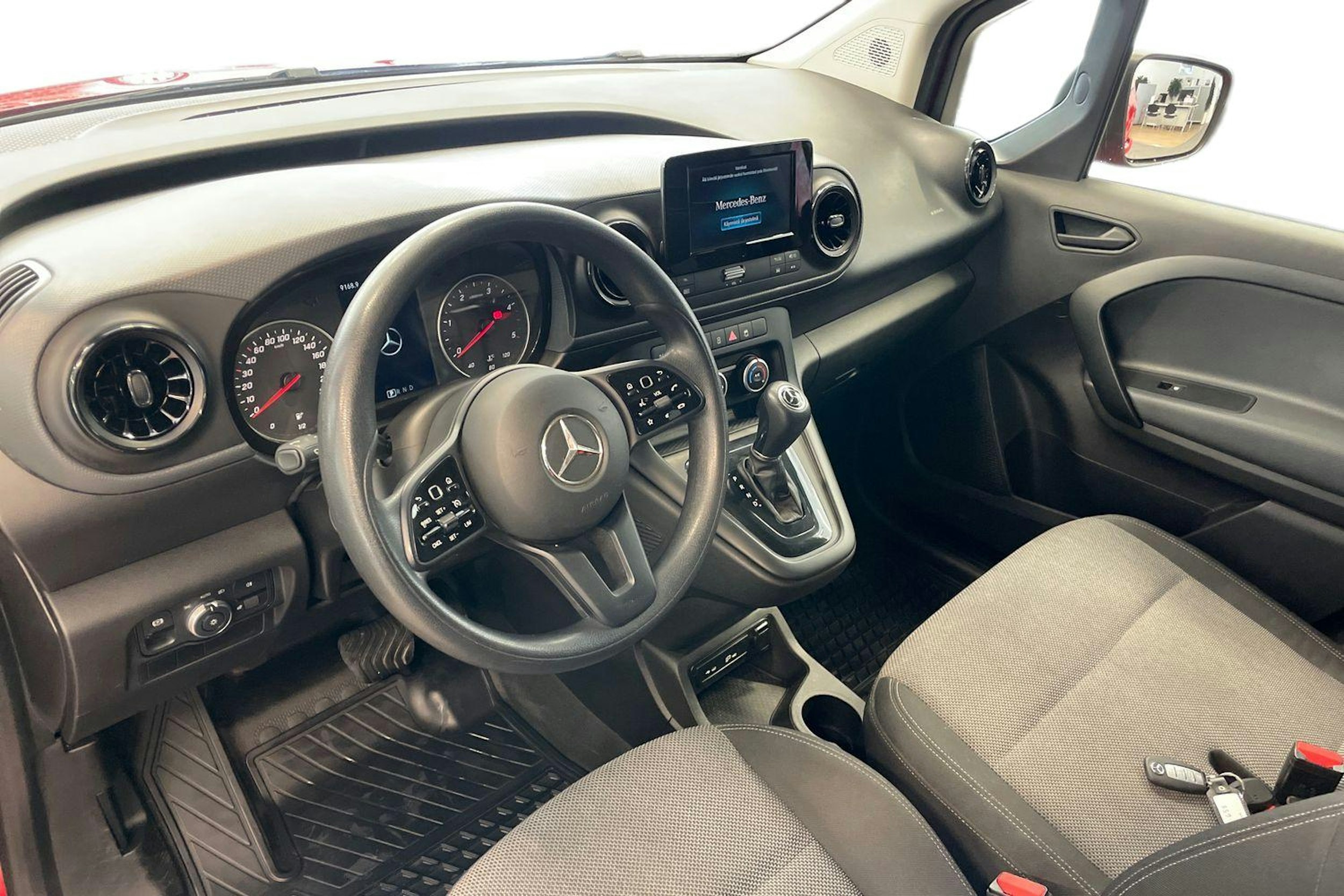 punainen Mercedes-Benz Citan 2022 kuva 7.