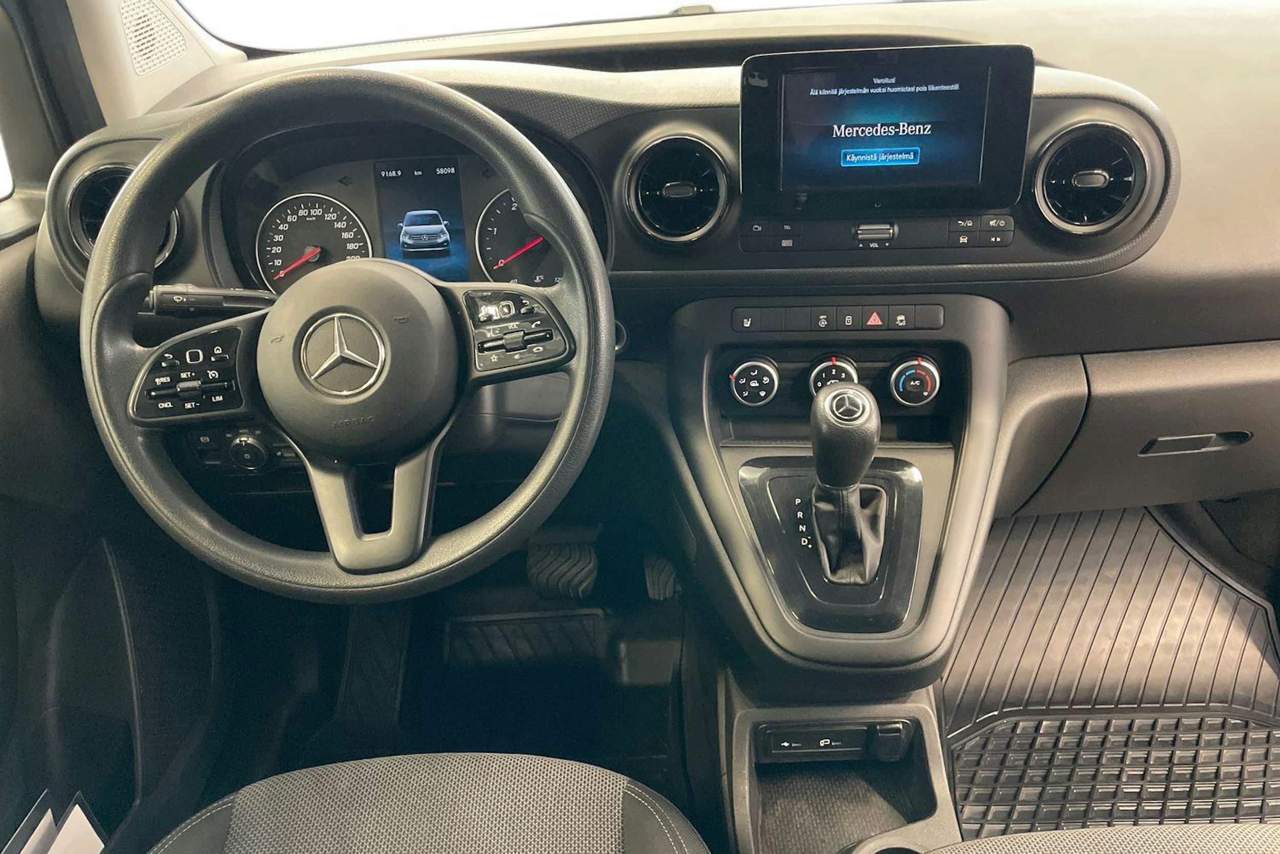 punainen Mercedes-Benz Citan 2022 kuva 9.