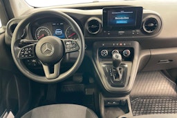 punainen Mercedes-Benz Citan 2022 kuva 9.