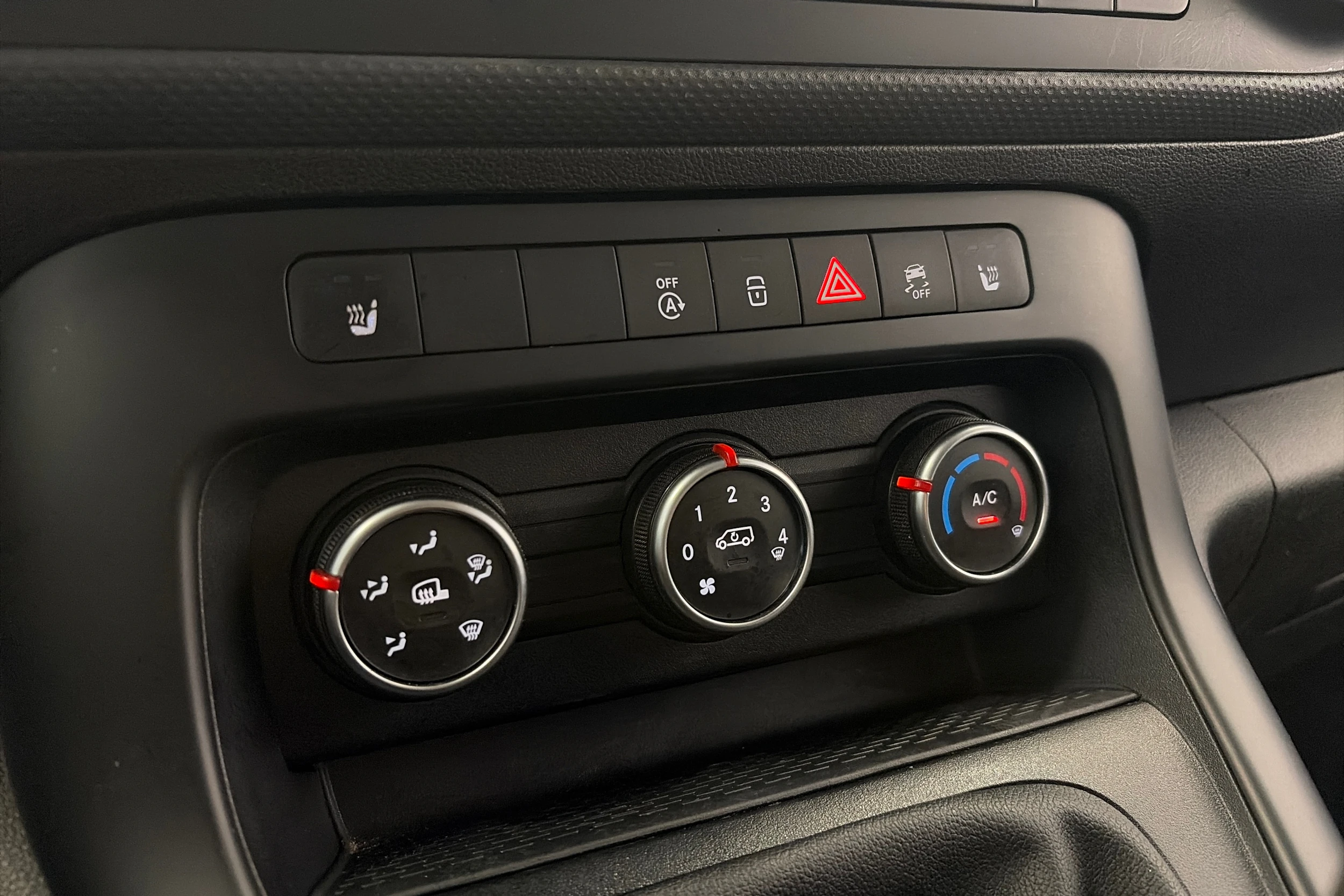 valkoinen Mercedes-Benz Citan 2022 kuva 16.