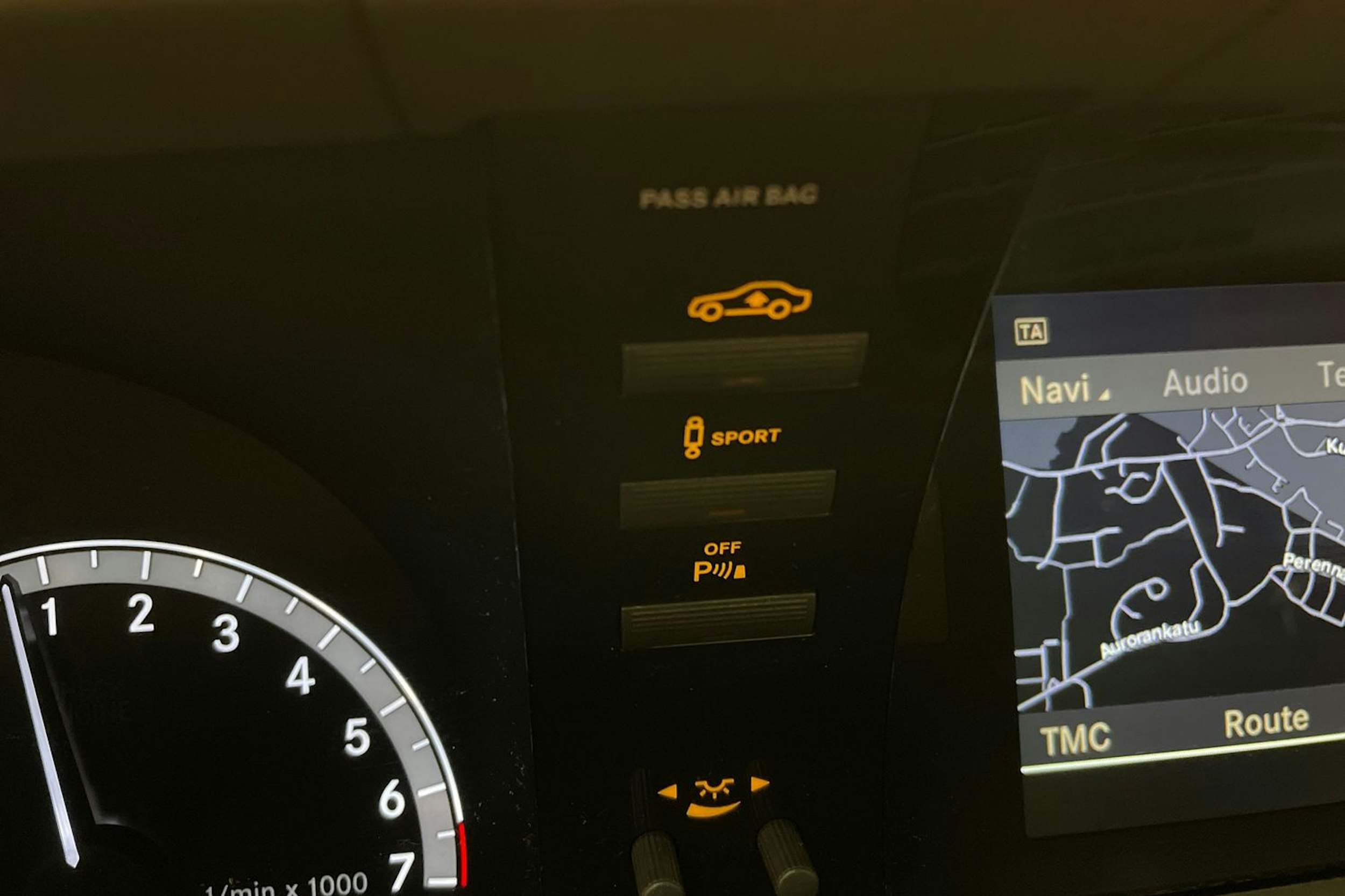 musta Mercedes-Benz CL 2013 kuva 28.