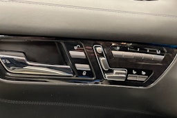 musta Mercedes-Benz CL 2013 kuva 32.