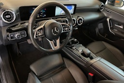 Musta Mercedes-Benz CLA 200 d 2022 kuva 7.