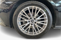 Musta Mercedes-Benz CLA 200 d 2022 kuva 11.