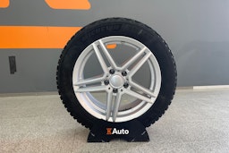 Musta Mercedes-Benz CLA 200 d 2022 kuva 13.