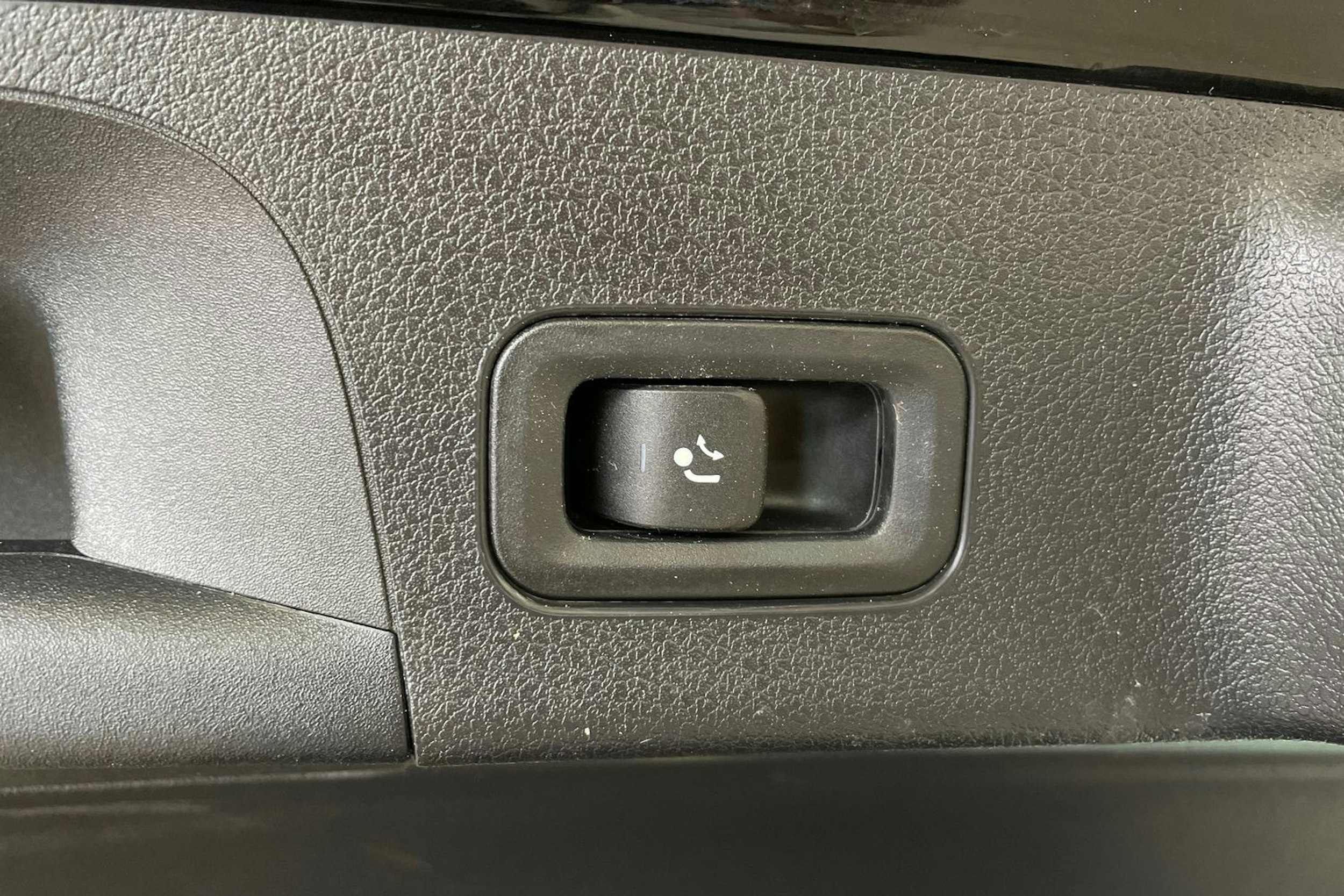 Musta Mercedes-Benz CLA 200 d 2022 kuva 27.