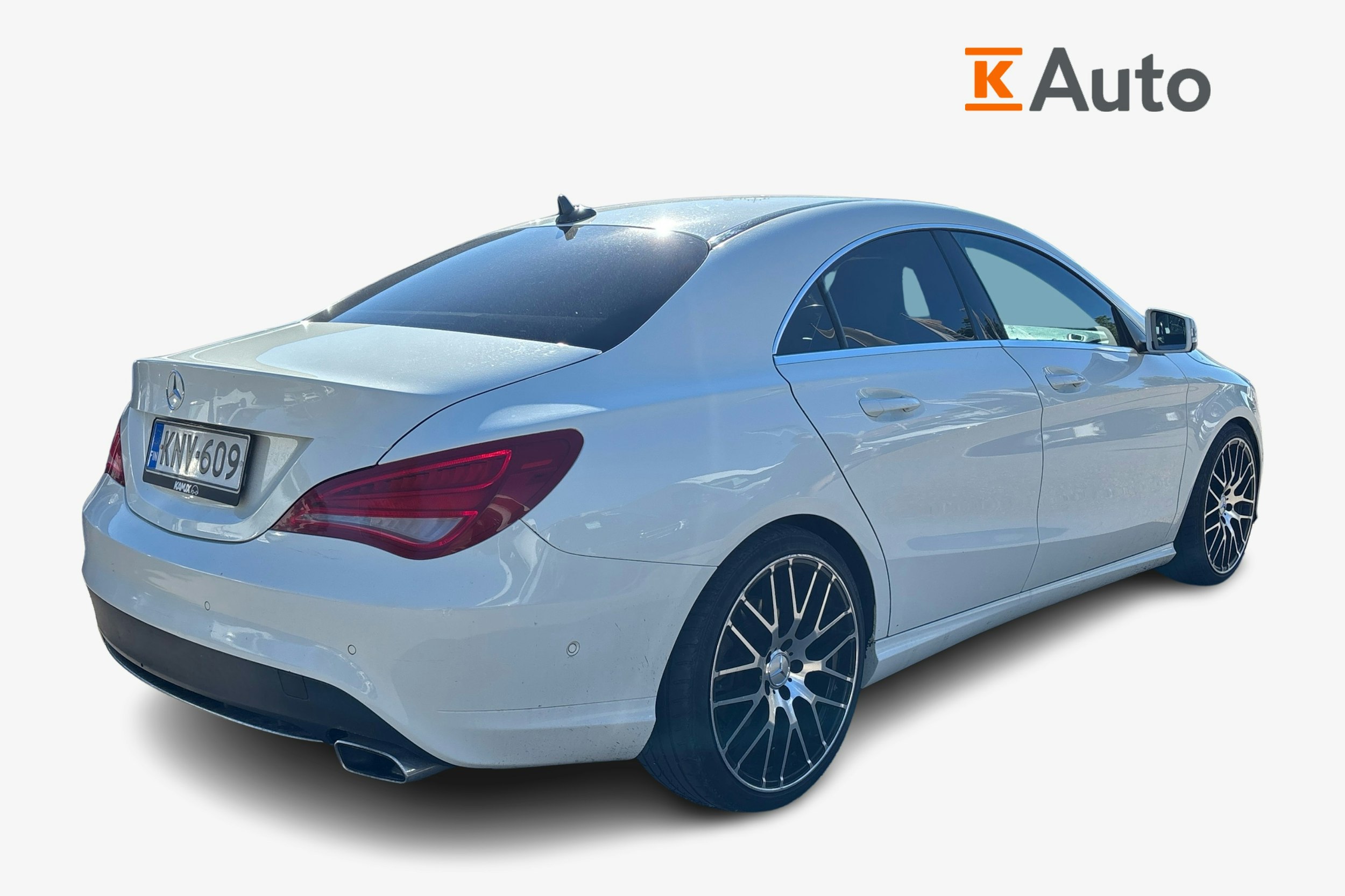 valkoinen Mercedes-Benz CLA 2013 kuva 2.