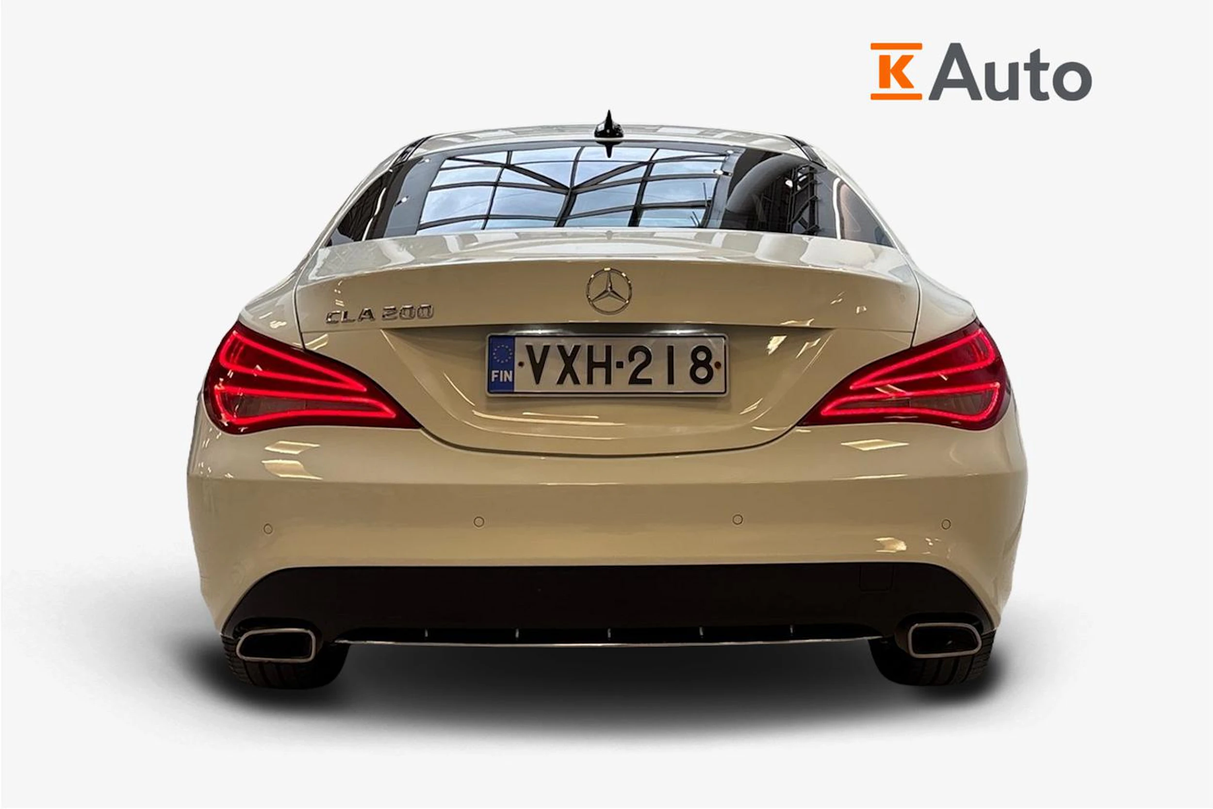 valkoinen Mercedes-Benz CLA 2013 kuva 3.