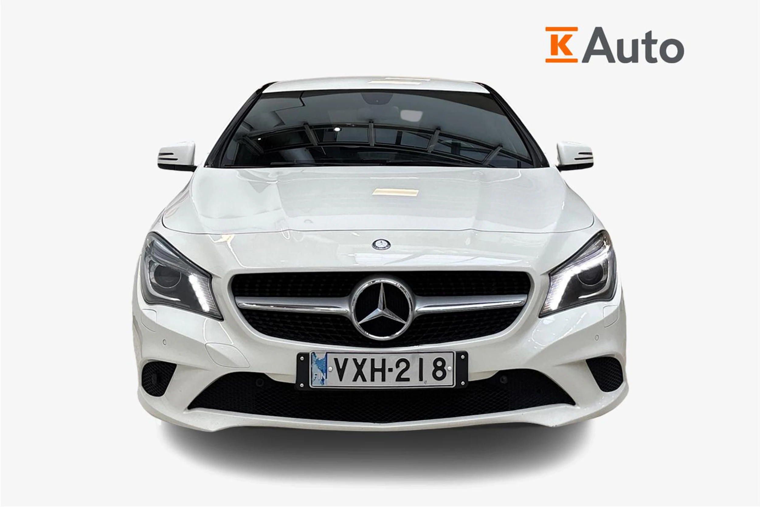 valkoinen Mercedes-Benz CLA 2013 kuva 4.