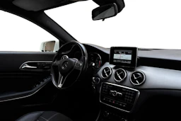 valkoinen Mercedes-Benz CLA 2013 kuva 7.