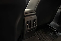 valkoinen Mercedes-Benz CLA 2013 kuva 12.