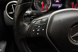 valkoinen Mercedes-Benz CLA 2013 kuva 14.