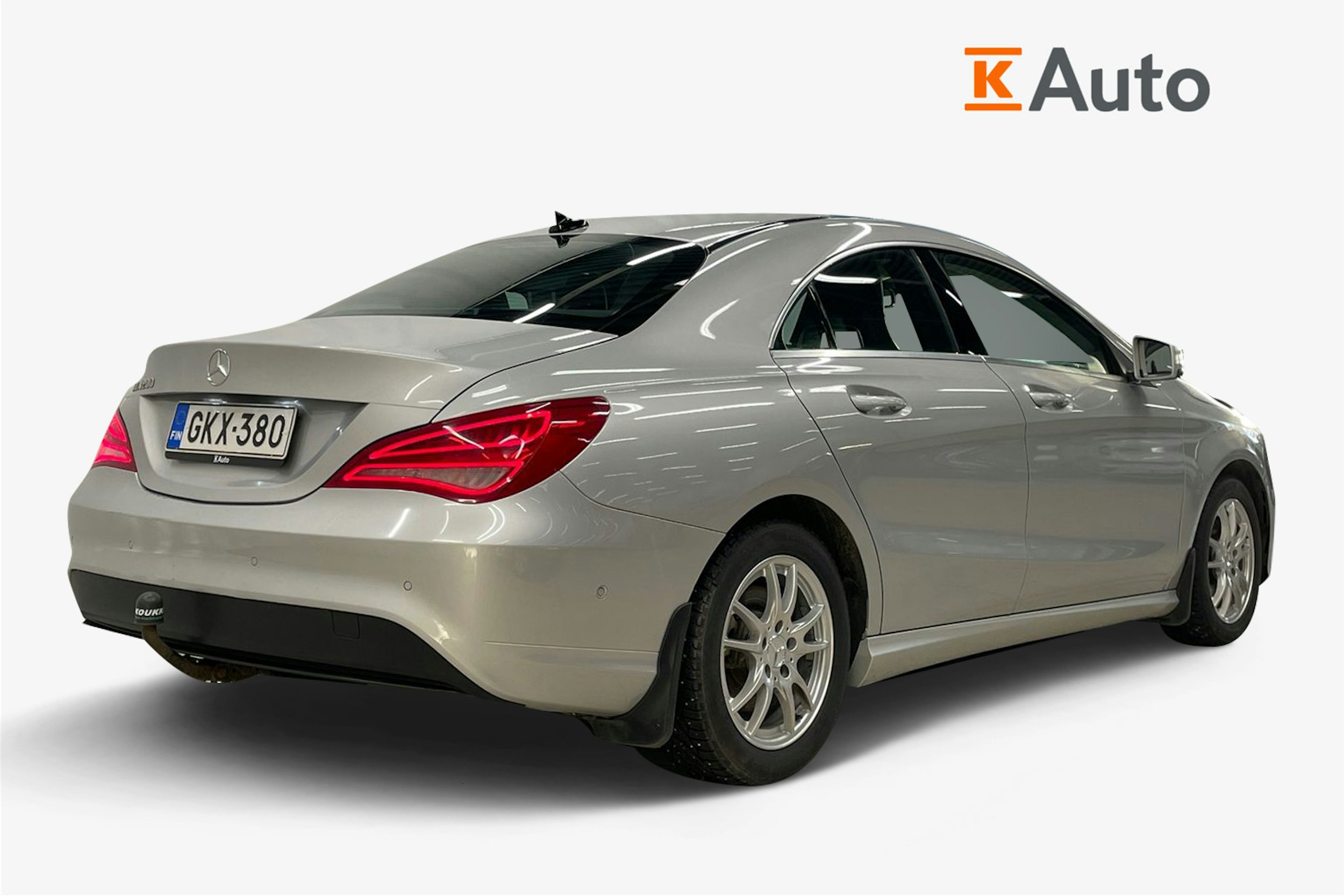 Harmaa Mercedes-Benz CLA 2014 kuva 2.