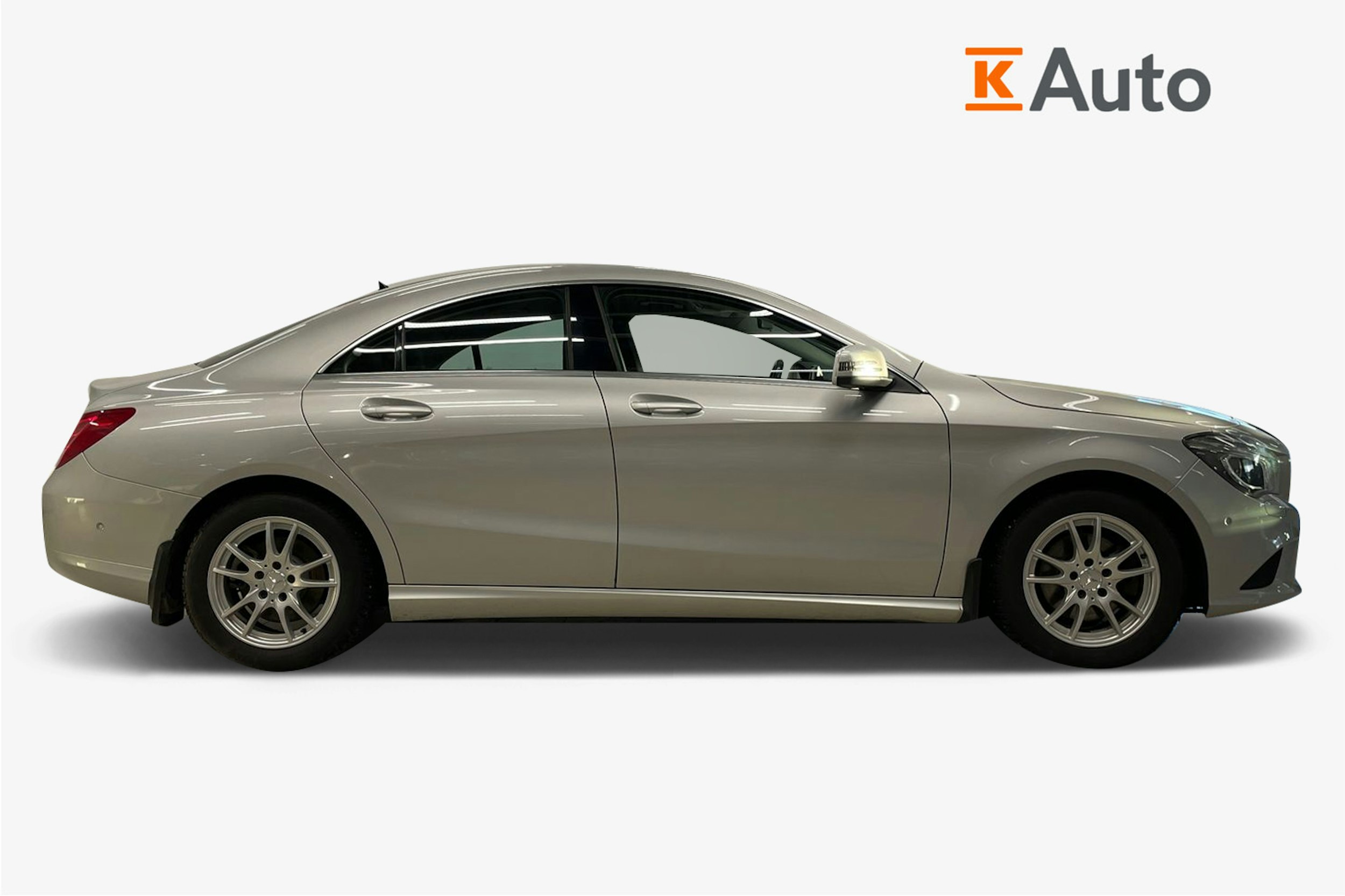 Harmaa Mercedes-Benz CLA 2014 kuva 6.