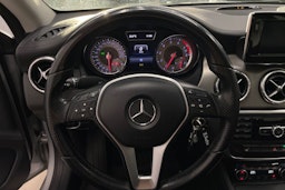 Harmaa Mercedes-Benz CLA 2014 kuva 15.